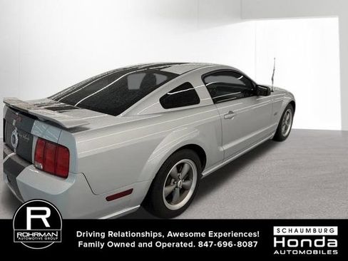 Used 2005 Ford Mustang GT RWD image 4