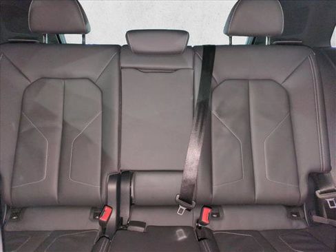 Certified 2025 Audi Q3 2.0T Premium w/ Convenience Package image 24