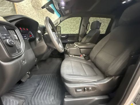 Used 2022 Chevrolet Silverado 2500 Custom w/ Custom Convenience Package RWD image 21