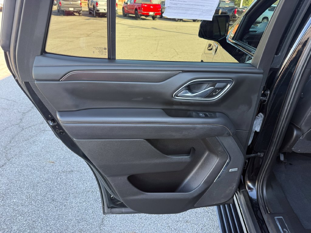 Used 2021 GMC Yukon AT4 w/ Technology Package AWD/4WD image 31