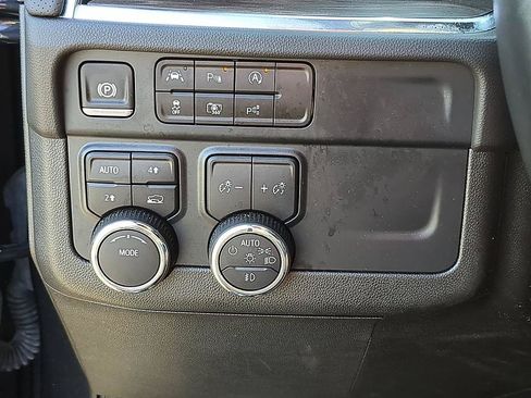 Certified 2025 Chevrolet Tahoe Premier AWD/4WD image 21