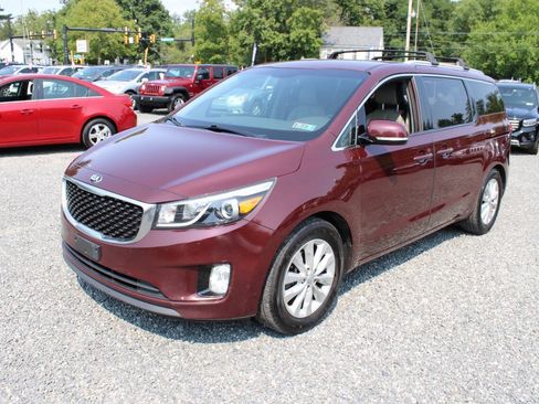 Used 2015 Kia Sedona EX w/ EX Premium Plus Package FWD image 2