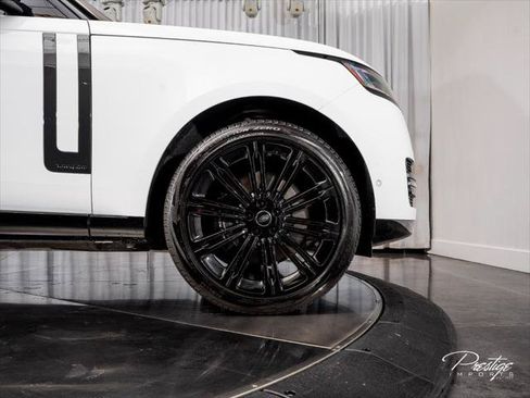 Used 2023 Land Rover Range Rover Long Wheelbase Autobiography AWD/4WD image 16