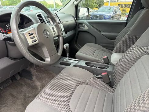 Used 2016 Nissan Frontier SV RWD image 17