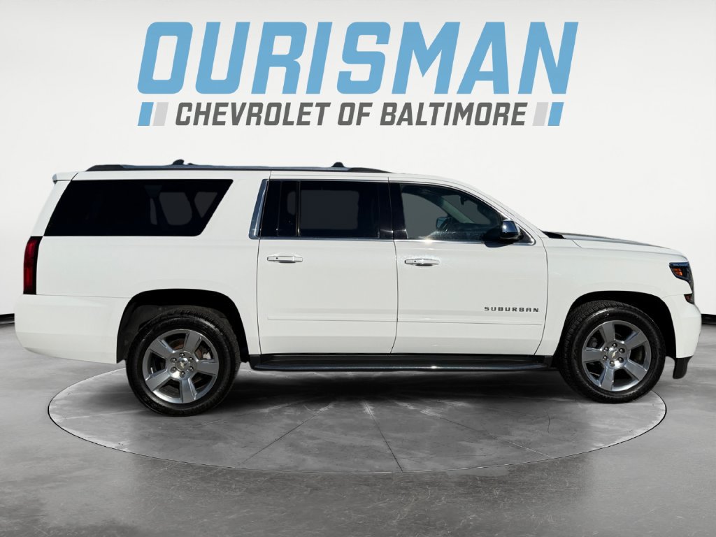 Used 2020 Chevrolet Suburban Premier AWD/4WD image 7