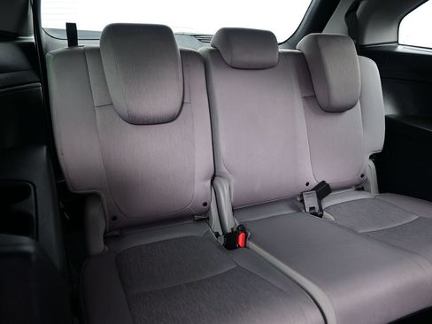 Used 2019 Honda Odyssey EX image 17