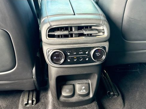 Used 2023 Genesis GV80 3.5T w/ Prestige Package AWD/4WD image 18