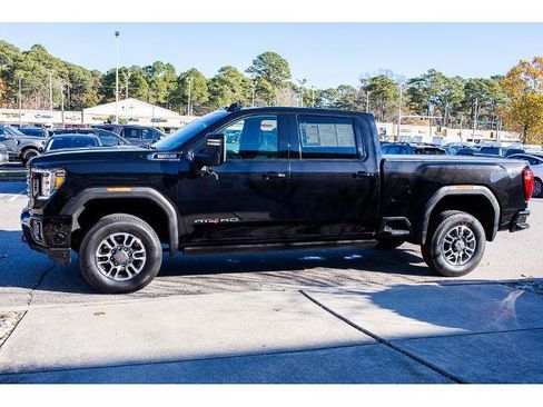 Used 2023 GMC Sierra 2500 AT4 w/ AT4 Preferred Package image 3