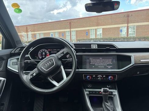 Used 2021 Audi Q3 2.0T Premium Plus w/ Premium Plus Package image 9