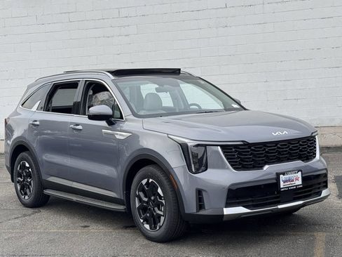 New 2025 Kia Sorento S w/ Panoramic Sunroof Package image 2