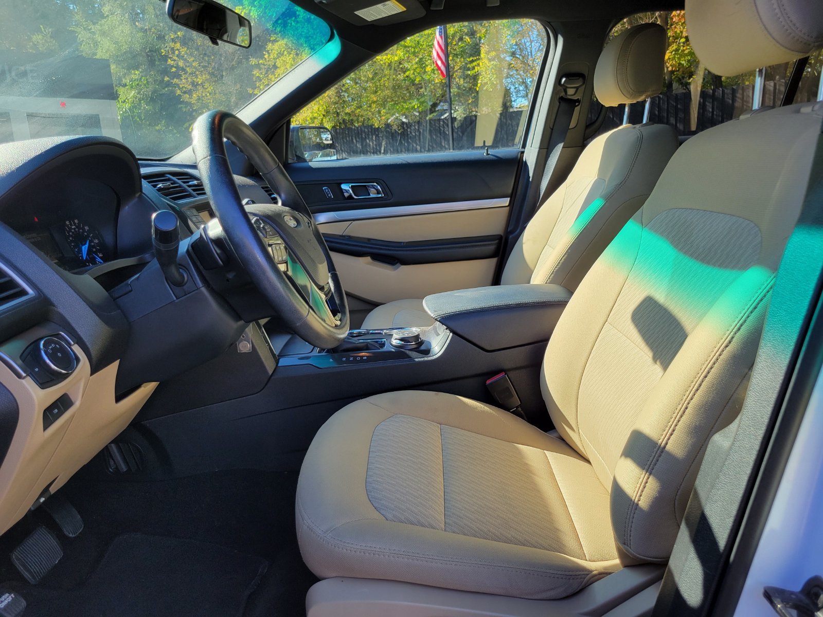 Used 2017 Ford Explorer 4WD image 9