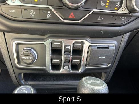 Certified 2022 Jeep Wrangler Unlimited Sport image 26