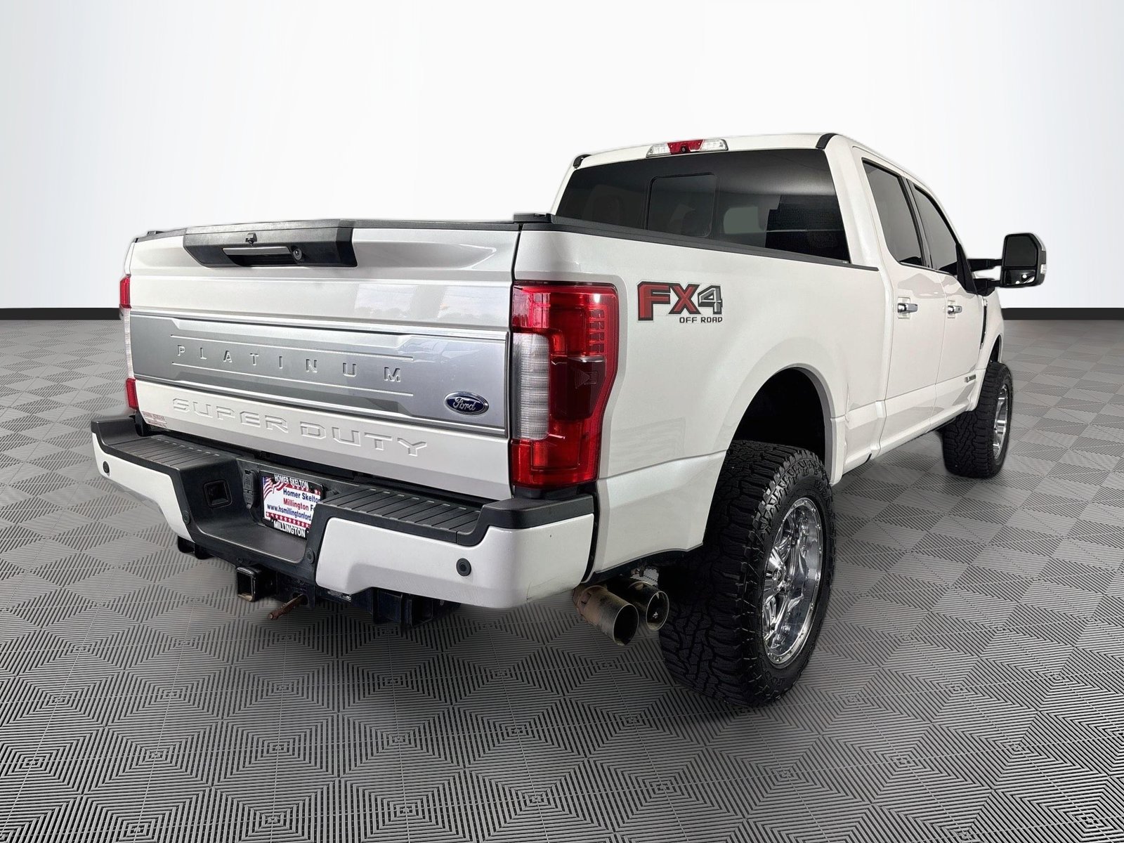 Used 2019 Ford F250 Platinum w/ Platinum Ultimate Package AWD/4WD image 7