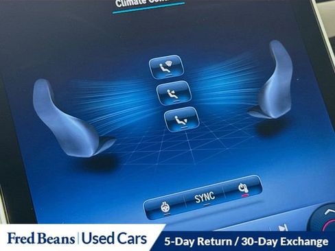 Used 2024 Mercedes-Benz GLC 300 GLC 300 image 21