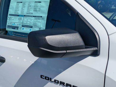 New 2026 Chevrolet Colorado W/T image 12