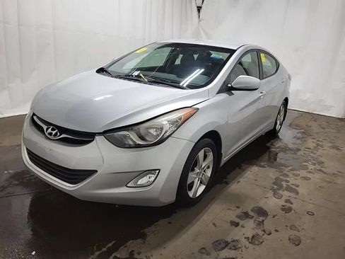 Used 2013 Hyundai Elantra GLS w/ Preferred Pkg FWD image 1