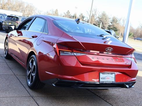 Certified 2022 Hyundai Elantra Limited image 4