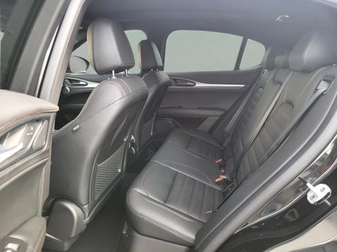 New 2025 Alfa Romeo Stelvio Sprint image 37