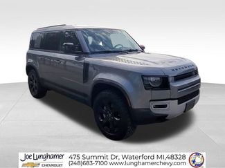 Used 2023 Land Rover Defender 110 SE AWD/4WD video 2