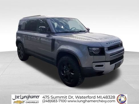 Used 2023 Land Rover Defender 110 SE AWD/4WD image 2