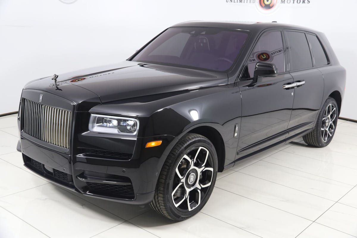 Used 2024 Rolls-Royce Cullinan Black Badge AWD/4WD image 37