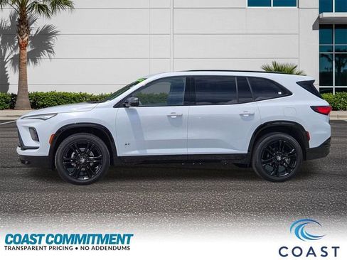 Used 2026 Buick Enclave Sport Touring w/ Power Package FWD image 9