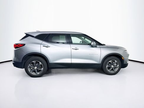 Used 2025 Chevrolet Blazer LT FWD image 10