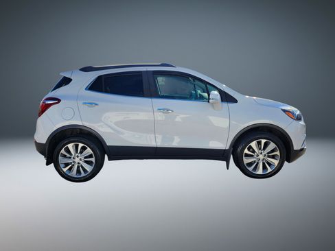 Used 2017 Buick Encore Preferred image 2