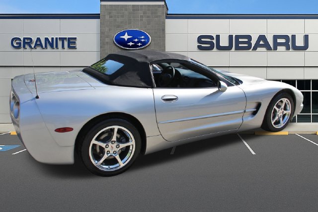 Used 2004 Chevrolet Corvette Convertible w/ Preferred Equipment Group RWD image 32