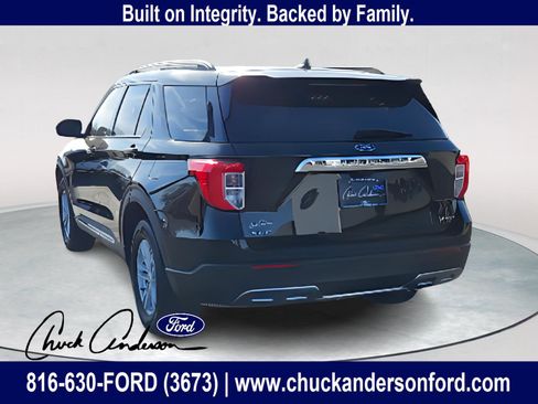 Used 2023 Ford Explorer XLT w/ Equipment Group 202A AWD/4WD image 6