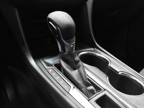 Used 2024 Chevrolet Equinox LT w/ LPO, Floor Liner Package image 20