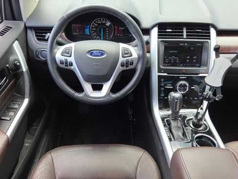 Used 2013 Ford Edge Limited FWD image 12
