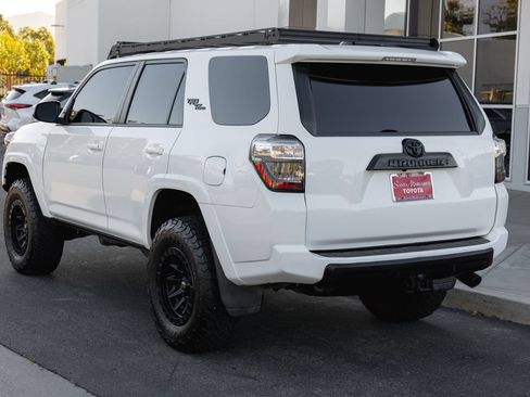 Used 2024 Toyota 4Runner TRD Off-Road Premium w/ Moonroof Package AWD/4WD image 7