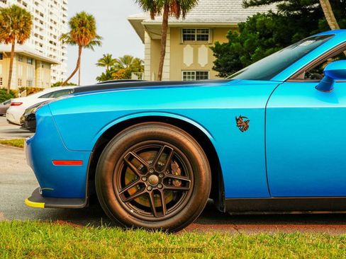 Used 2023 Dodge Challenger SRT Hellcat Redeye RWD image 4