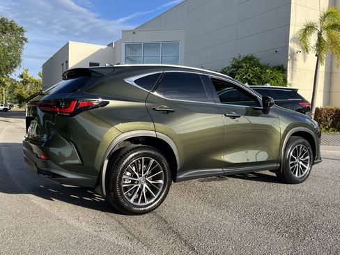 Used 2022 Lexus NX 250 FWD image 9