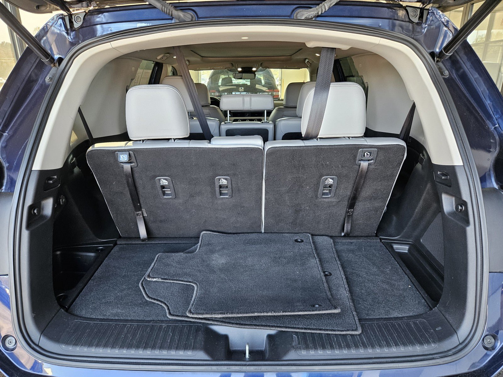 Used 2024 Honda Pilot Elite image 11