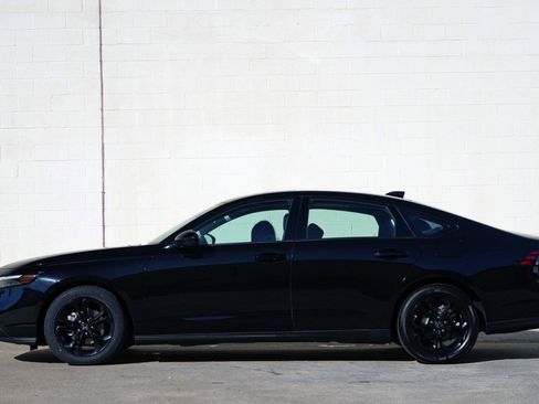 Used 2025 Honda Accord SE image 8