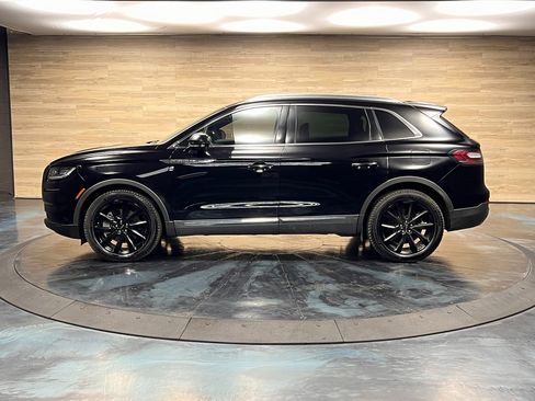 Used 2021 Lincoln Nautilus Reserve w/ Monochromatic Package image 15