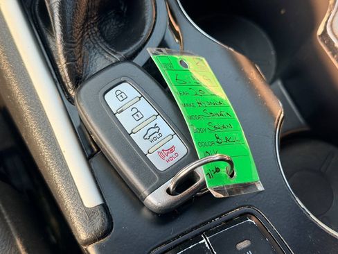 Used 2013 Hyundai Sonata SE w/ Navigation & Sunroof Pkg FWD image 45
