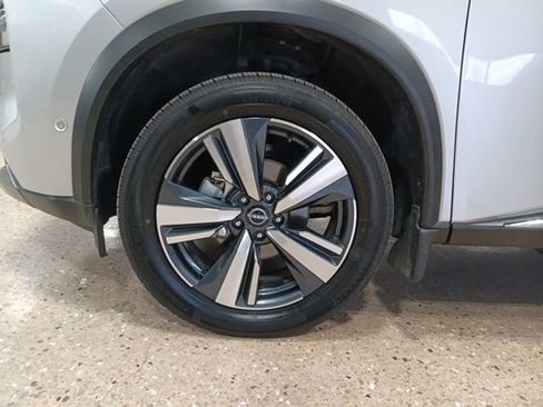 Certified 2023 Nissan Rogue SL w/ SL Premium Package image 38