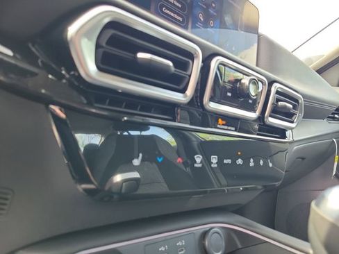 New 2026 Nissan Sentra SV w/ SV Convenience Package image 17