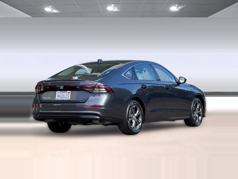 Certified 2023 Honda Accord EX image 9