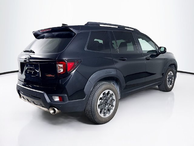 Used 2025 Honda Passport TrailSport image 30