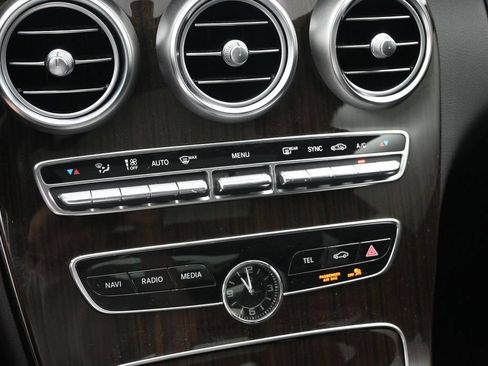Used 2019 Mercedes-Benz C 300 4MATIC Sedan w/ Premium Package image 17