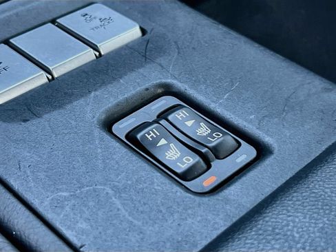 Used 2025 Toyota GR86 Premium RWD image 19