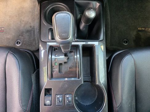 Used 2015 Toyota 4Runner TRD Pro AWD/4WD image 29
