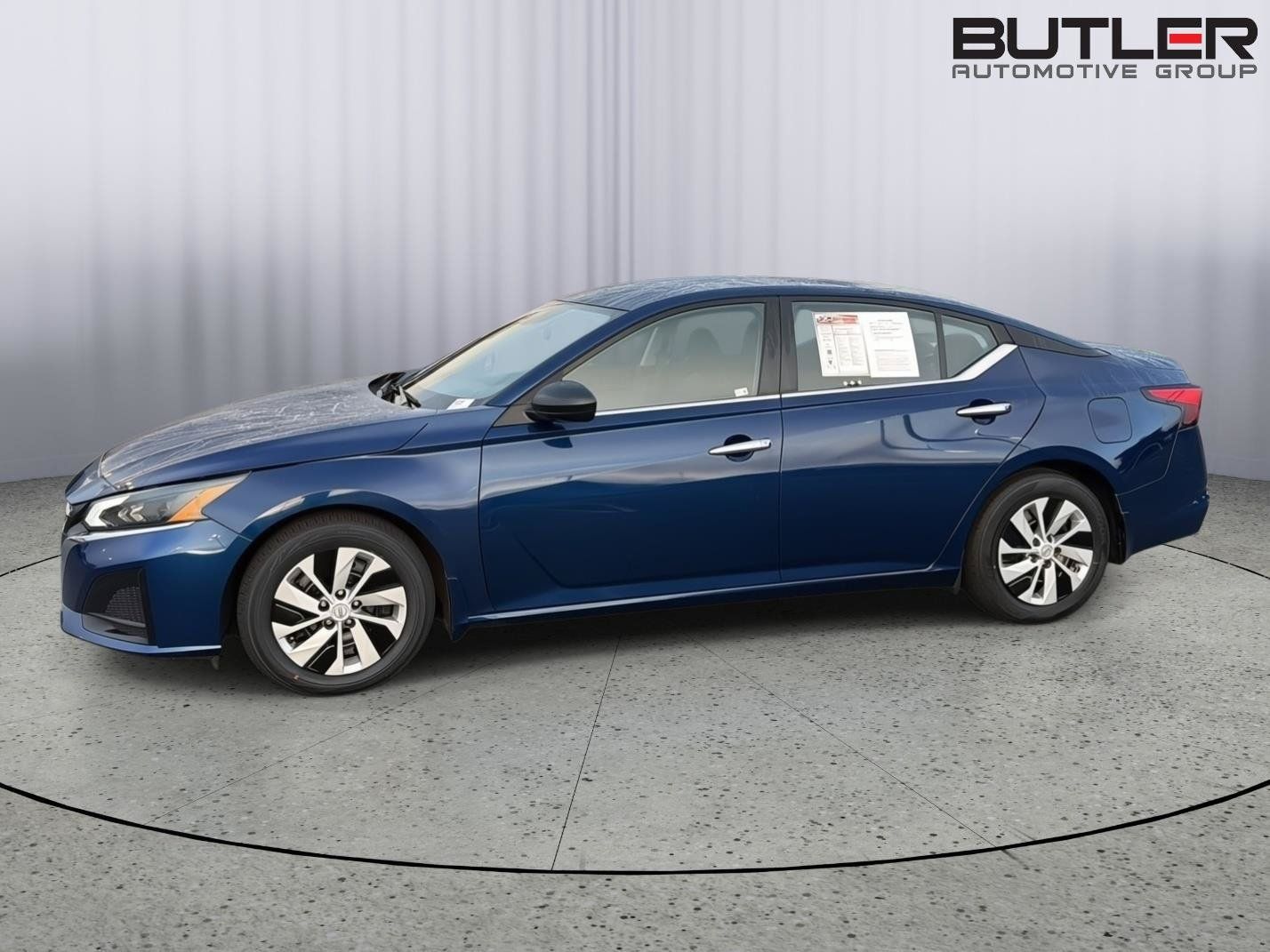 Used 2024 Nissan Altima 2.5 S FWD image 3