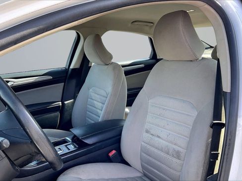 Used 2018 Ford Fusion S image 24