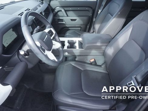 Used 2025 Land Rover Defender 110 S image 19