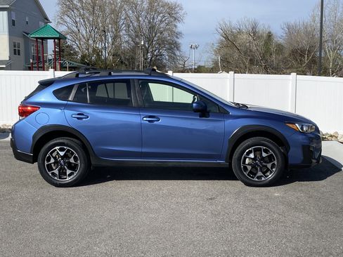 Used 2020 Subaru Crosstrek 2.0i Premium w/ Moonroof Package 1 image 7